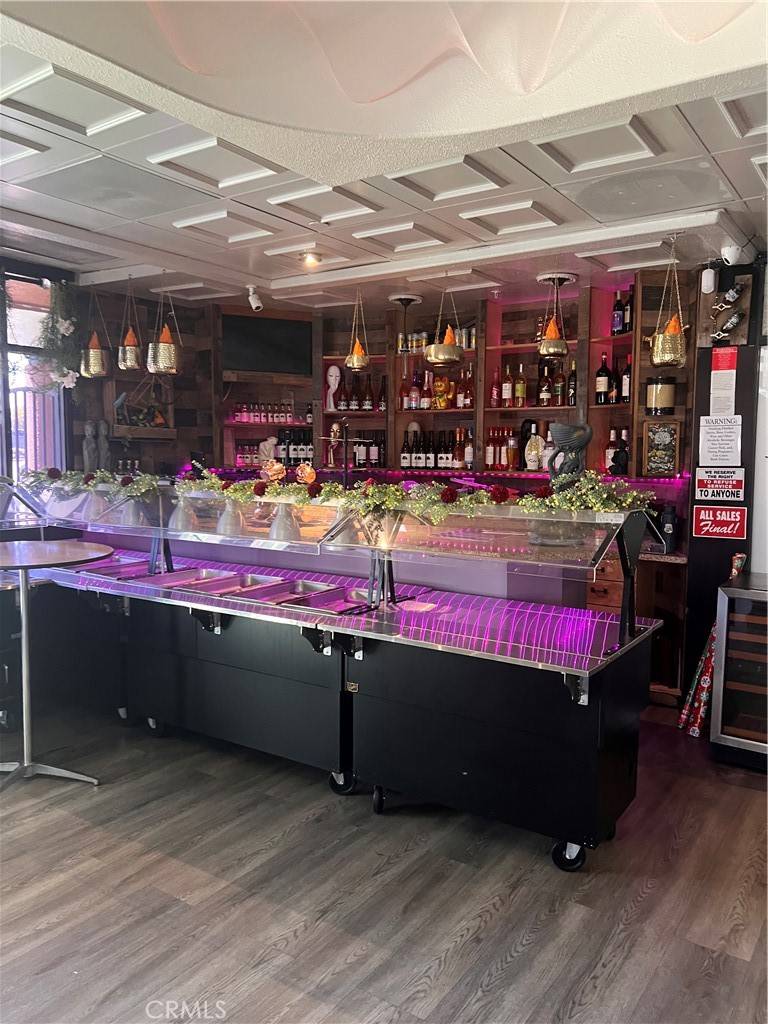 Upland, CA 91786,965 W Foothill BLVD