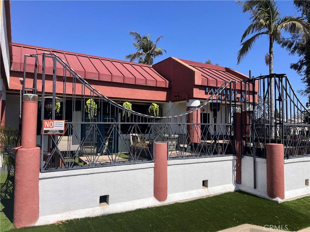 Upland, CA 91786,965 W Foothill BLVD
