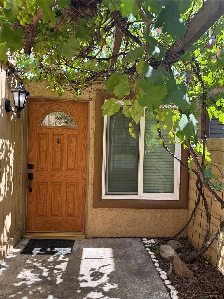 Fullerton, CA 92835,2750 Via Segovia #3