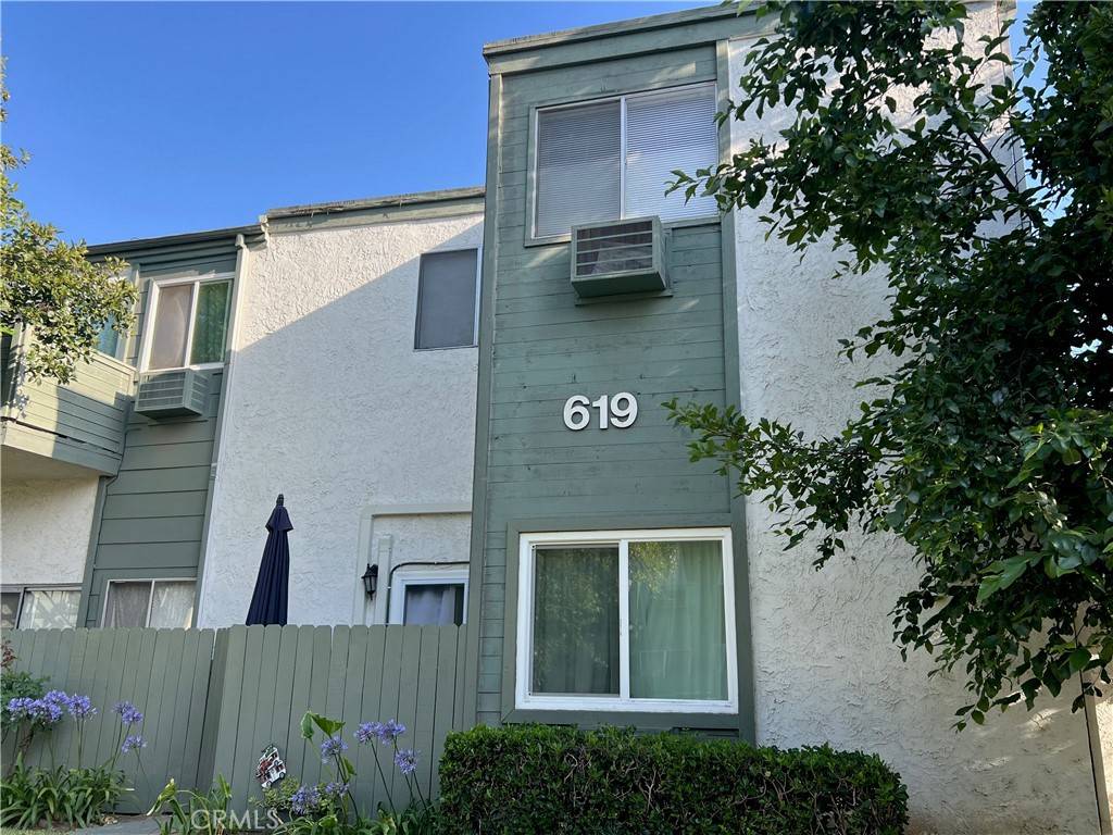 Santa Ana, CA 92703,619 N Bristol ST #13