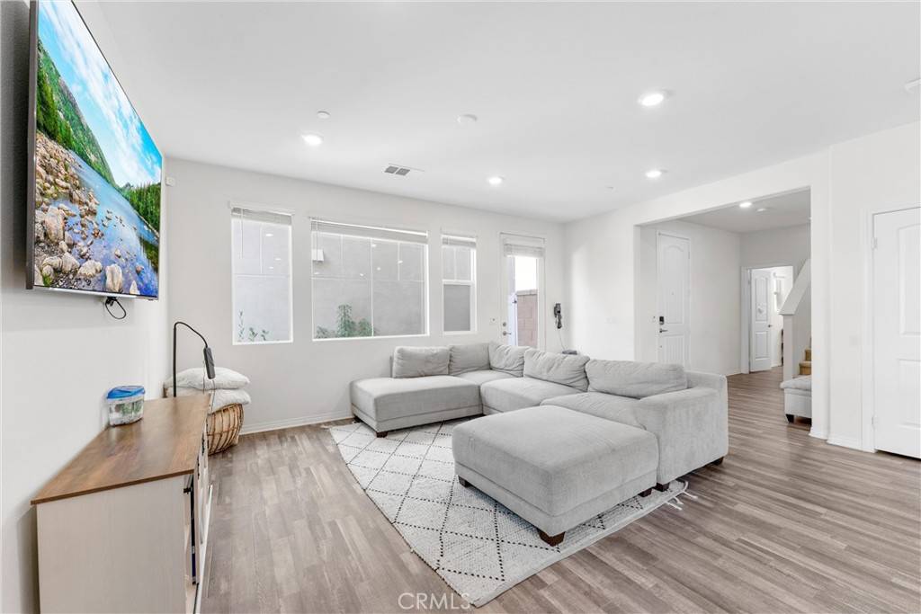 Eastvale, CA 92880,6125 Sendero AVE