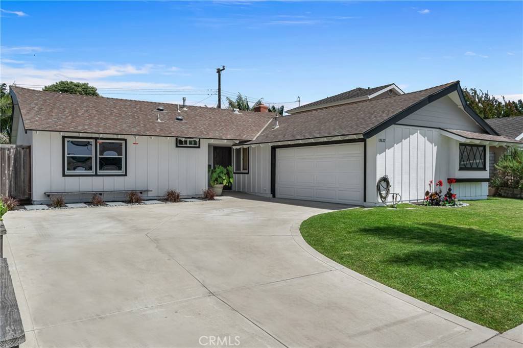 Huntington Beach, CA 92647,17632 Prescott LN