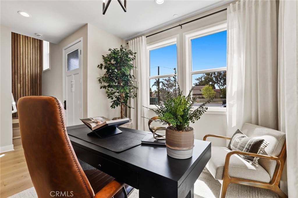 Huntington Beach, CA 92648,19011 Main ST #113