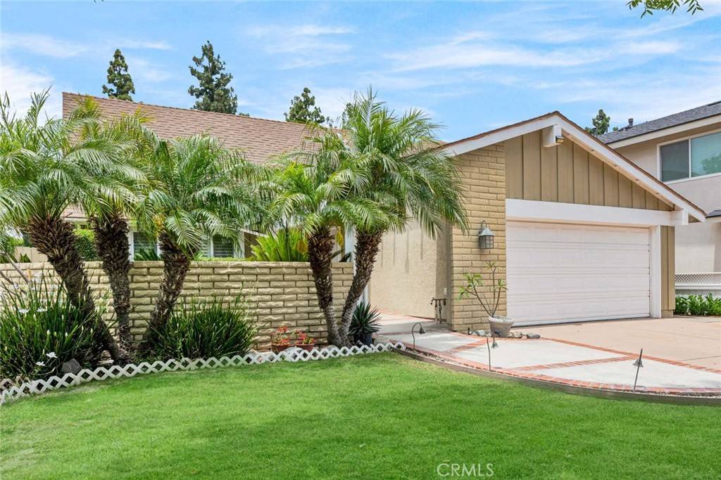 Tustin, CA 92780,14661 Danborough RD