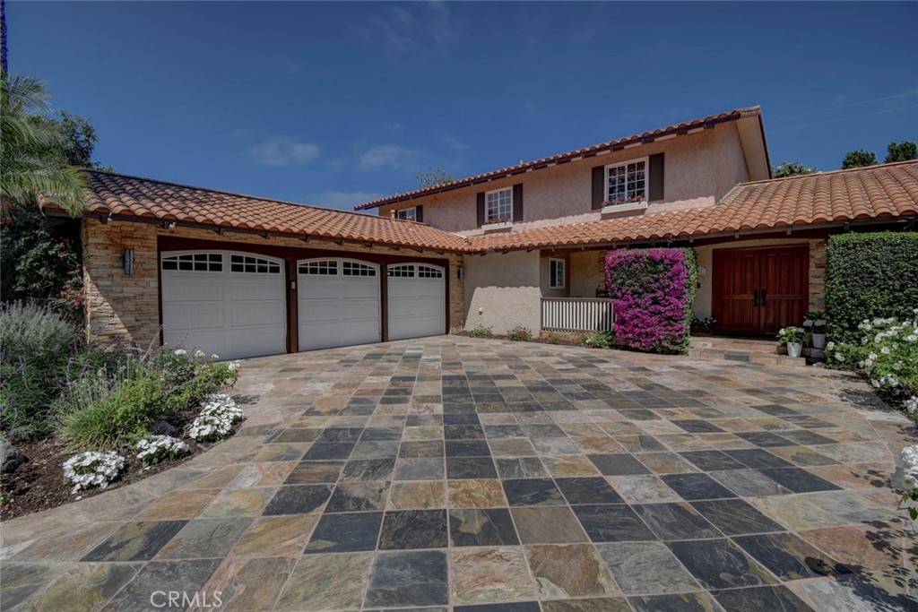Santa Ana, CA 92705,12441 La Bella DR
