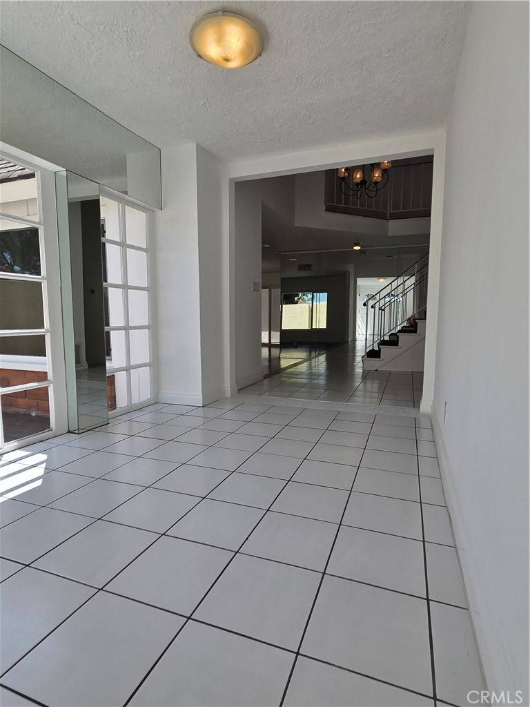 Tustin, CA 92780,14671 Kimberly CIR
