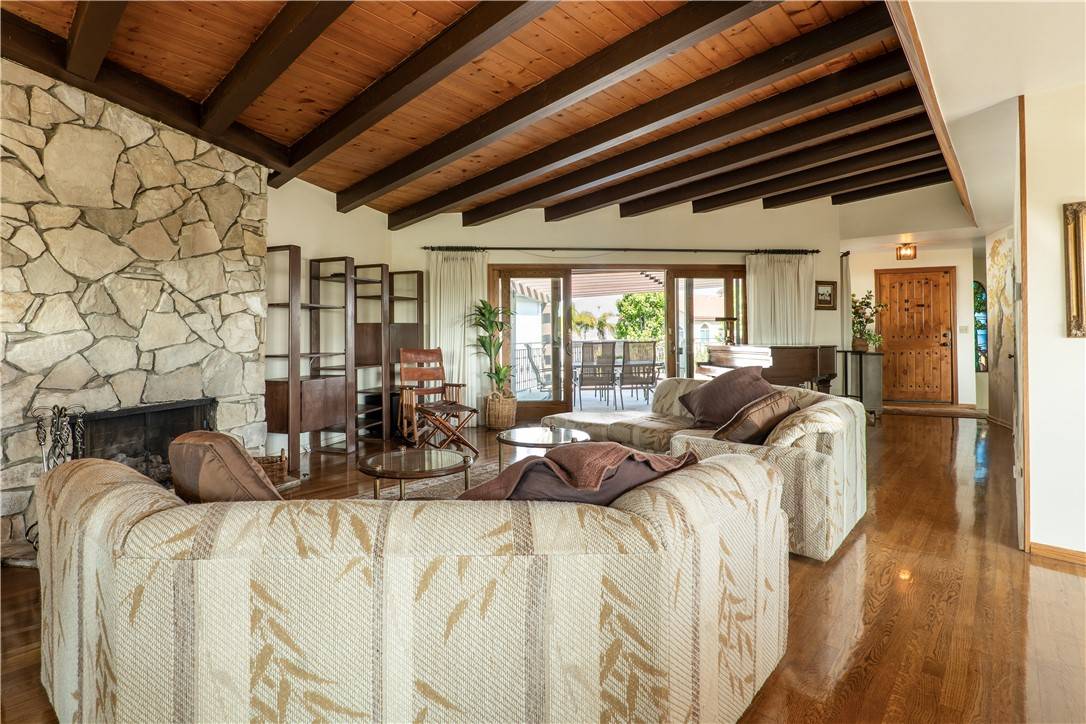 Playa Del Rey, CA 90293,7836 W 81st ST