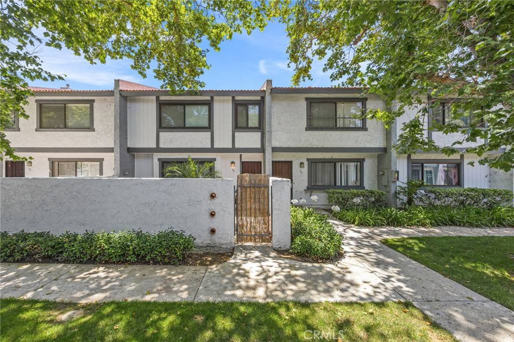 Orange, CA 92868,1910 W Palmyra AVE #94