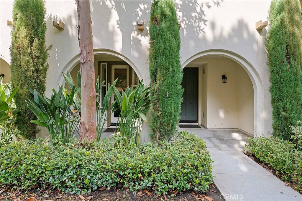 Irvine, CA 92603,38 Stepping Stone