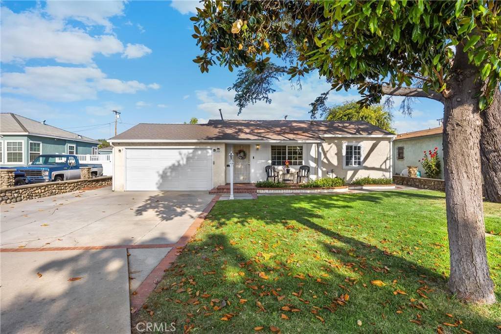 Montebello, CA 90640,1320 Carob WAY