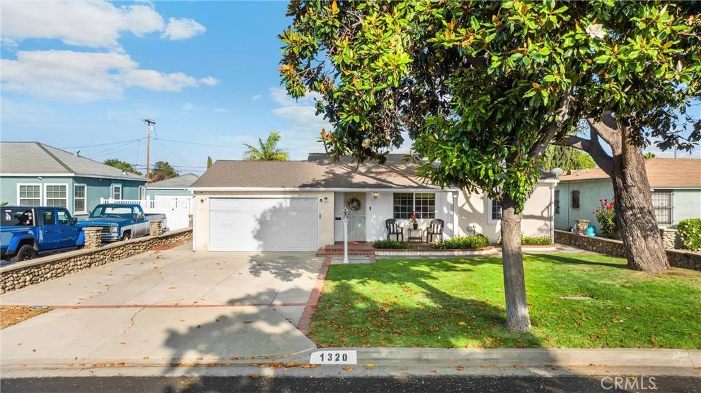 Montebello, CA 90640,1320 Carob WAY