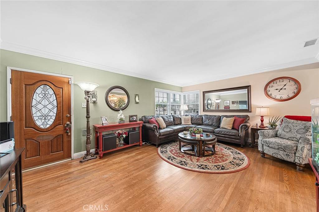 Long Beach, CA 90815,4303 E De Ora WAY