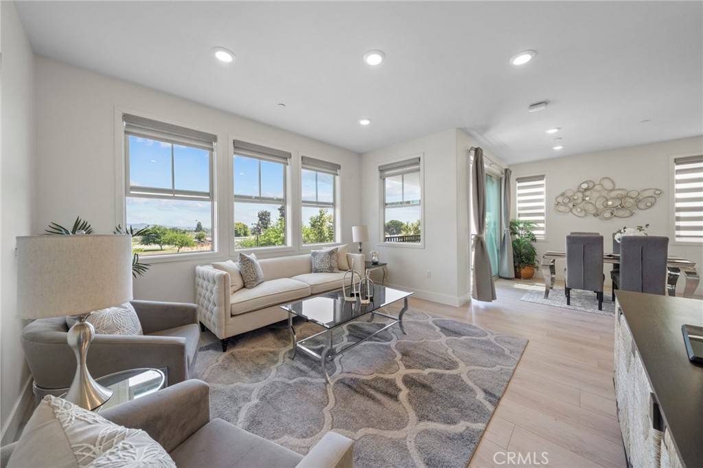 Yorba Linda, CA 92886,18309 Goldbark WAY