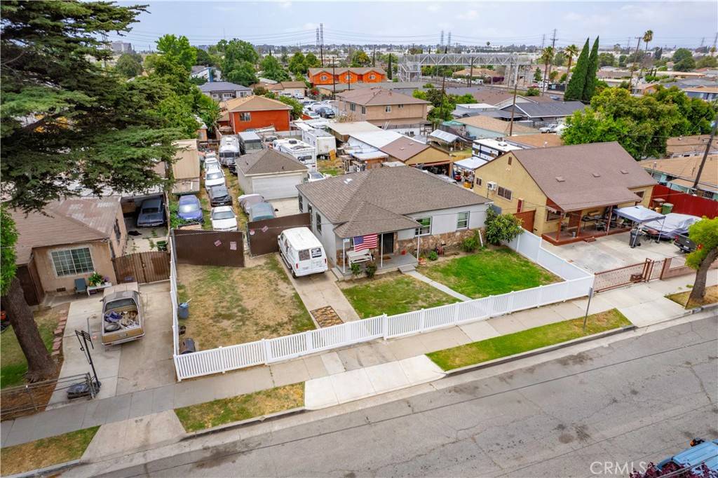 Compton, CA 90220,116 E Tichenor ST