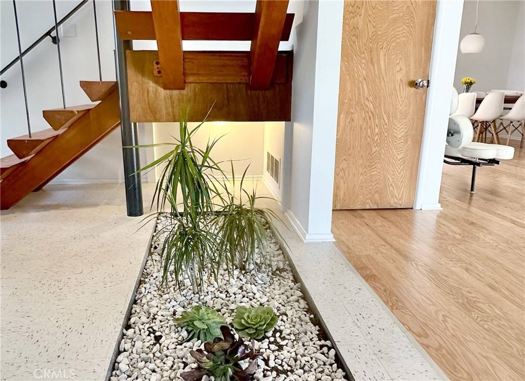 Long Beach, CA 90808,4417 E Harvey WAY