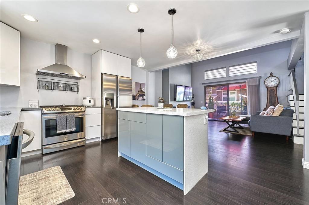 La Habra, CA 90631,957 W Imperial #30