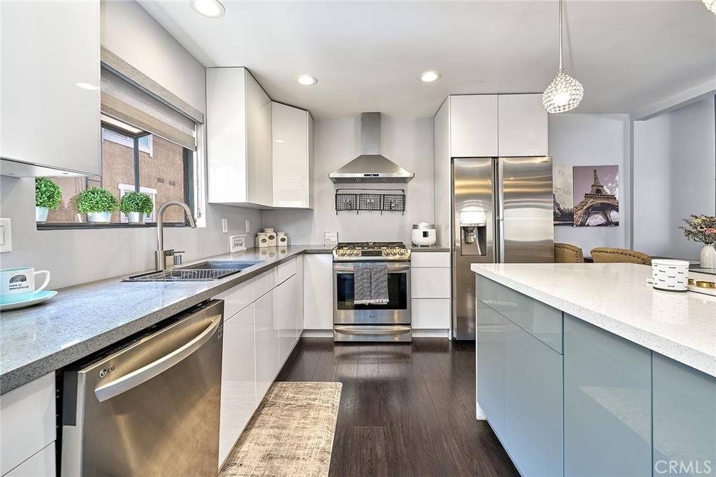 La Habra, CA 90631,957 W Imperial #30