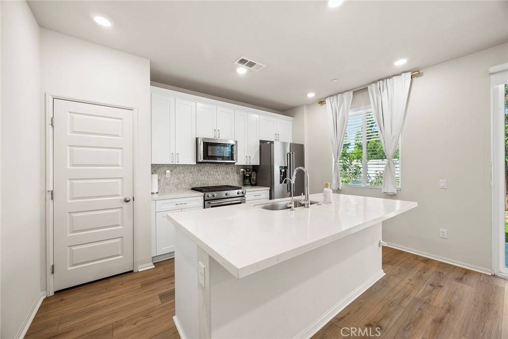 West Covina, CA 91790,247 Lockhart WAY