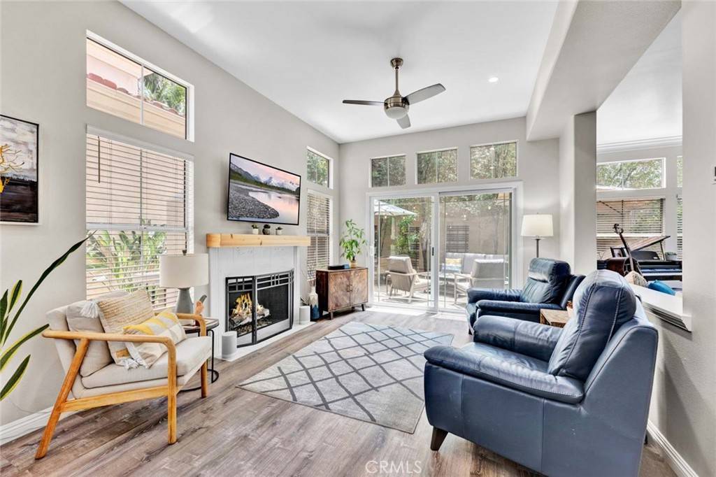 Tustin, CA 92782,10948 Dishman PL