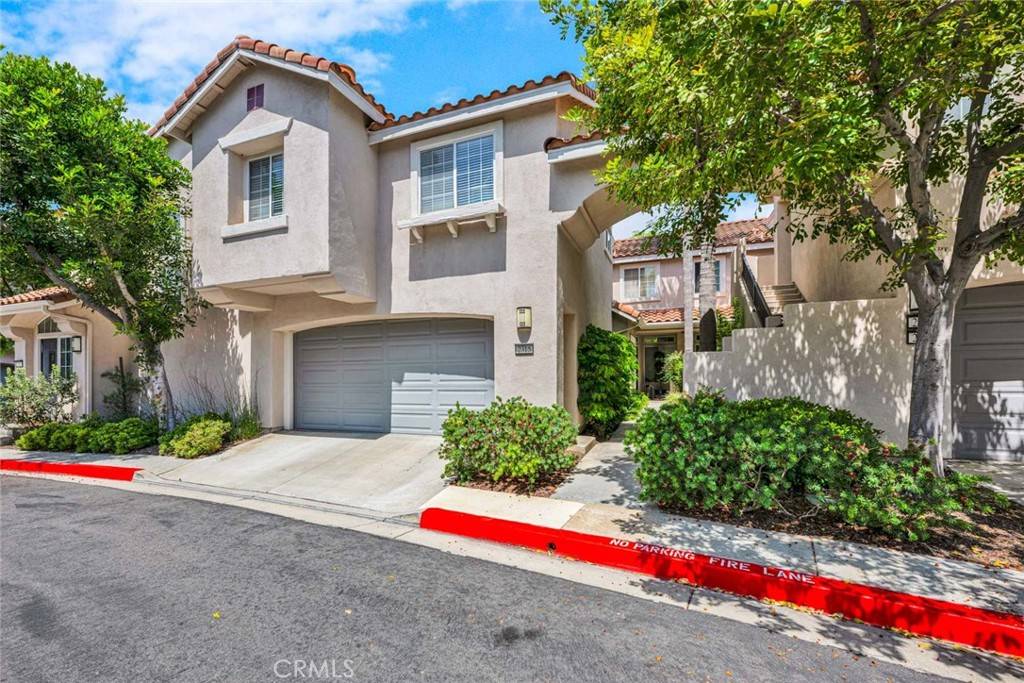 Tustin, CA 92782,2325 Tryall