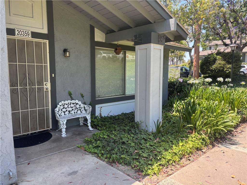 Yorba Linda, CA 92886,20359 Ivy Hill LN #13
