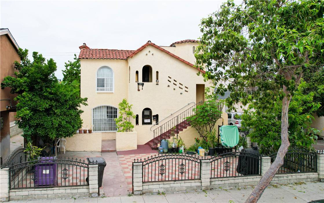 Long Beach, CA 90813,1451 Walnut AVE