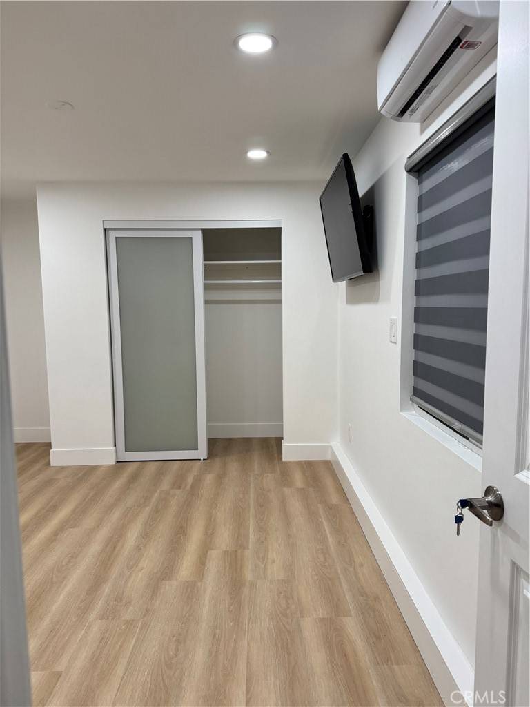 Irvine, CA 92612,15 Foxglove WAY