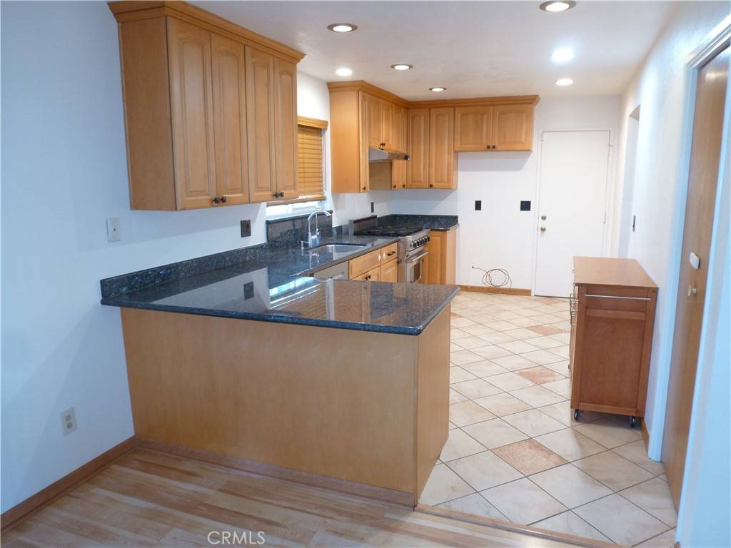 East Palo Alto, CA 94303,801 Weeks ST