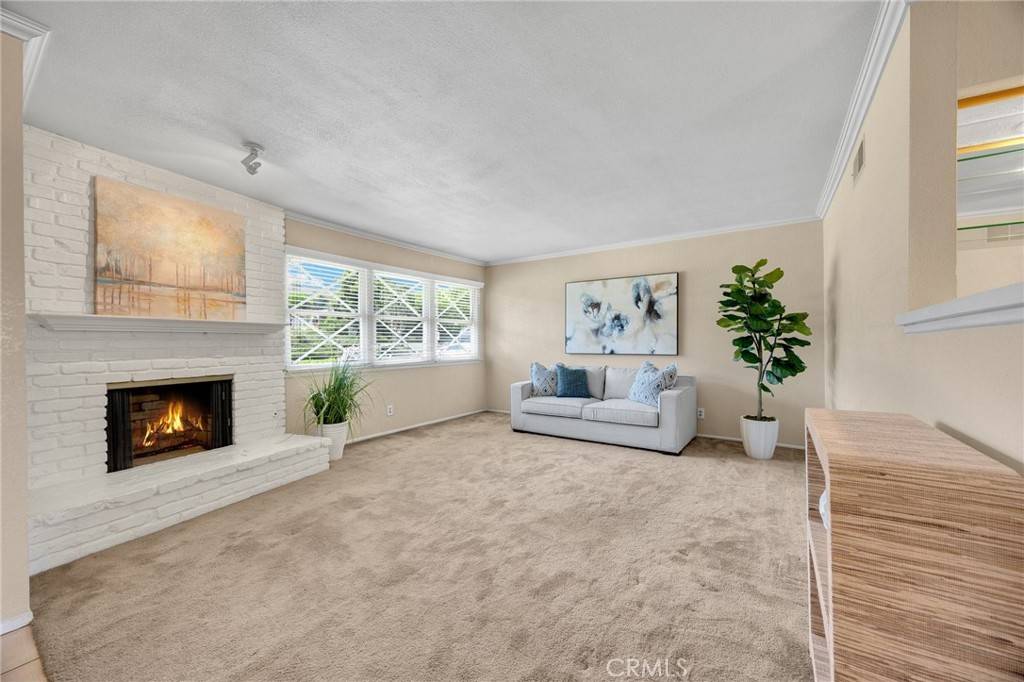 Brea, CA 92821,1110 Mariposa DR