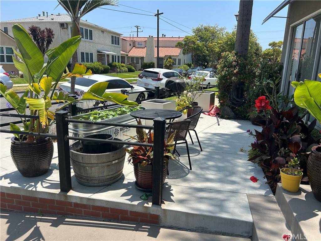 Long Beach, CA 90803,271 Covina AVE #4