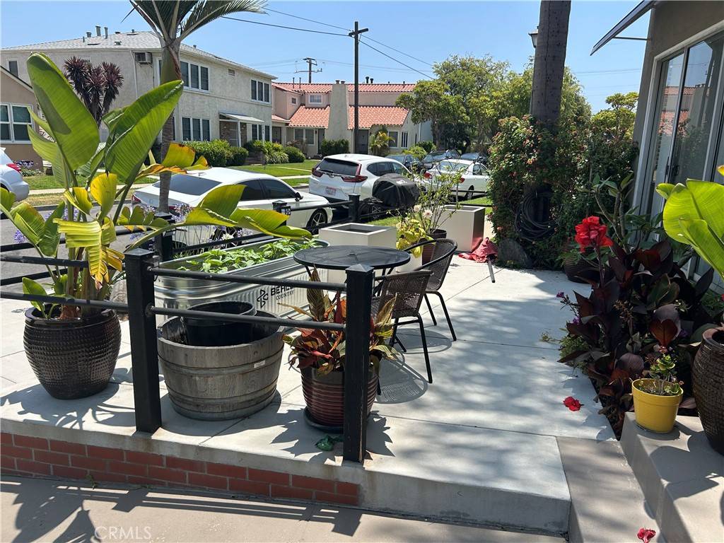 Long Beach, CA 90803,271 Covina AVE #4