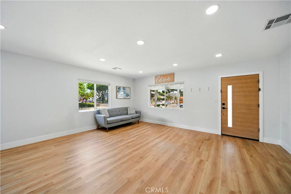 Montebello, CA 90640,149 N Vail AVE