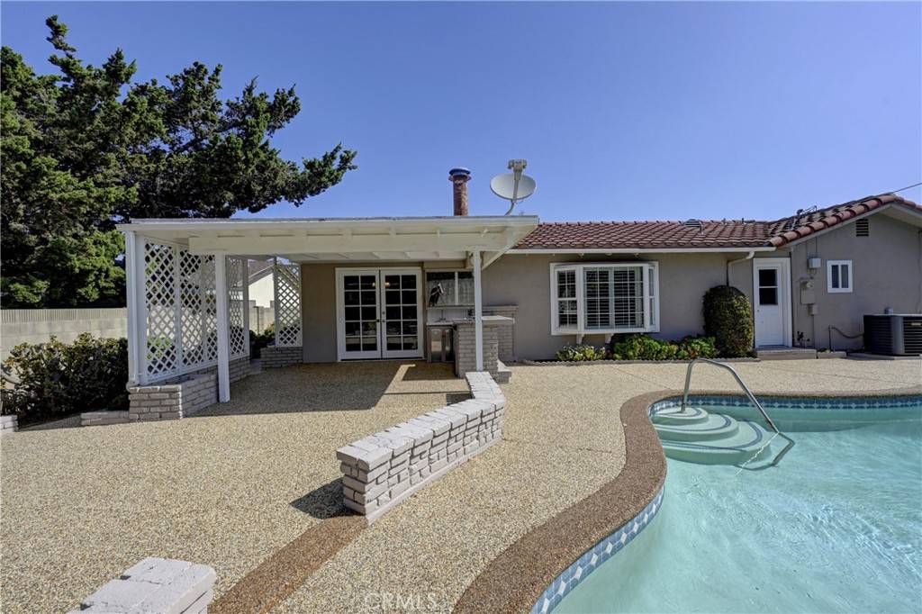 Yorba Linda, CA 92886,18342 Piper PL