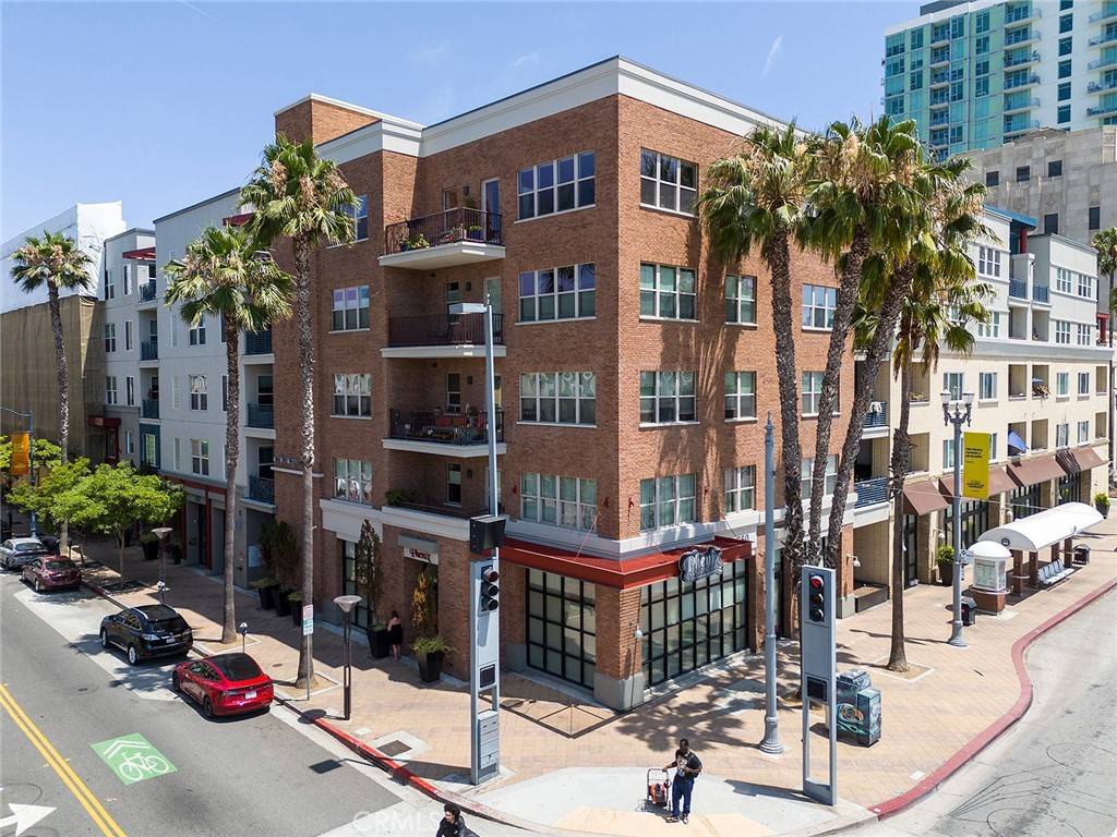 Long Beach, CA 90802,300 E 4th ST #118