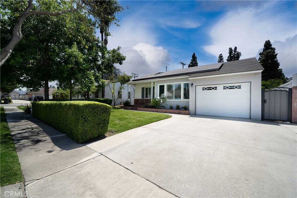 Lakewood, CA 90712,5407 Pimenta AVE