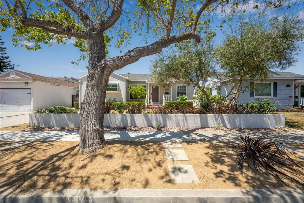 Lakewood, CA 90712,2839 Loomis ST