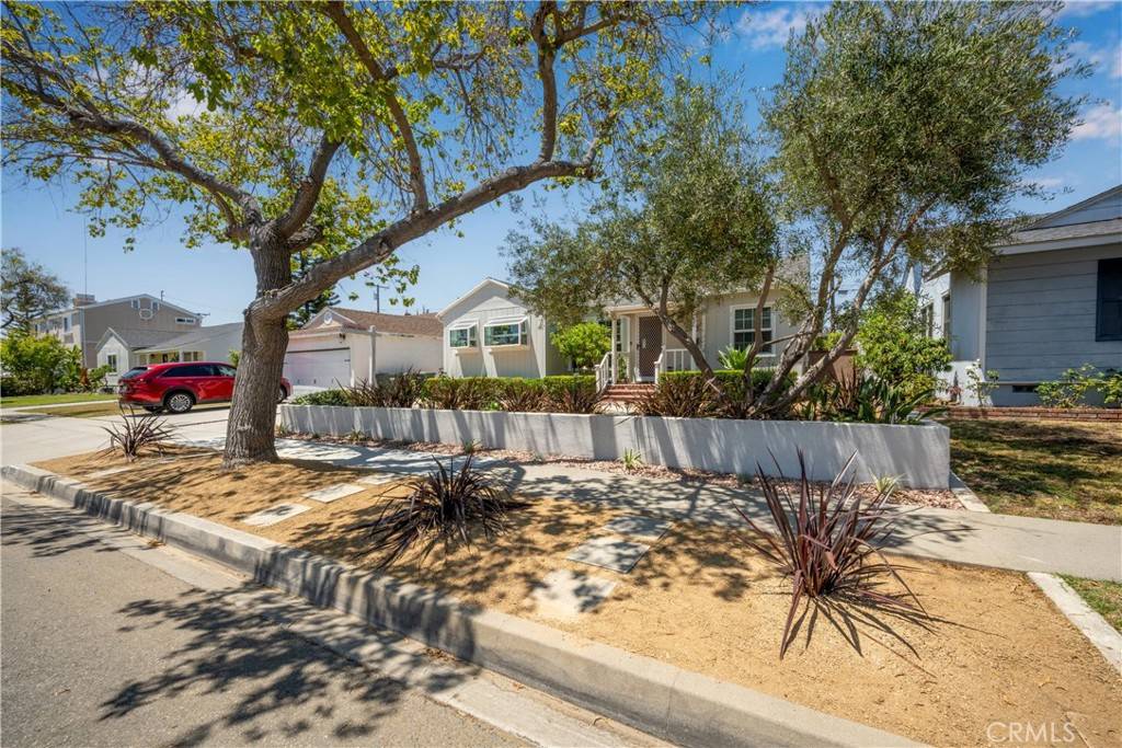 Lakewood, CA 90712,2839 Loomis ST