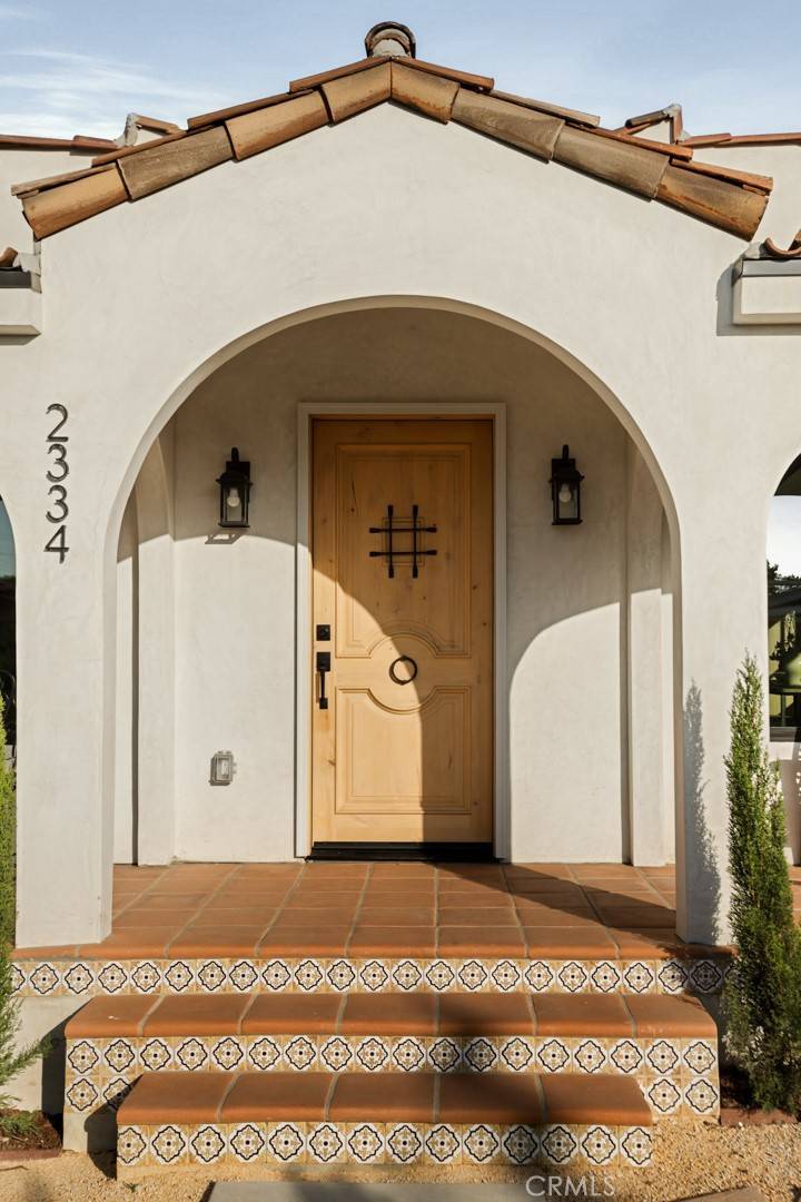 Los Angeles, CA 90031,2334 Glover PL