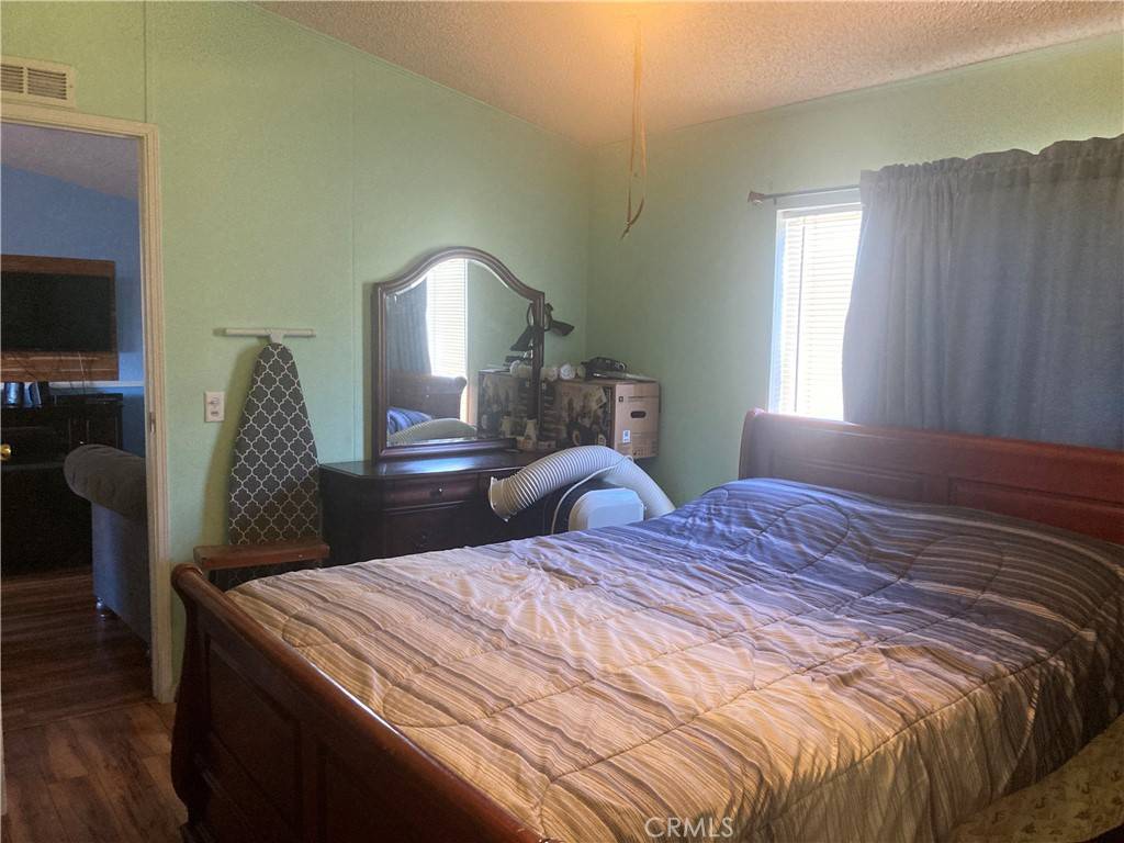 La Verne, CA 91750,2909 Arrow Highway #24