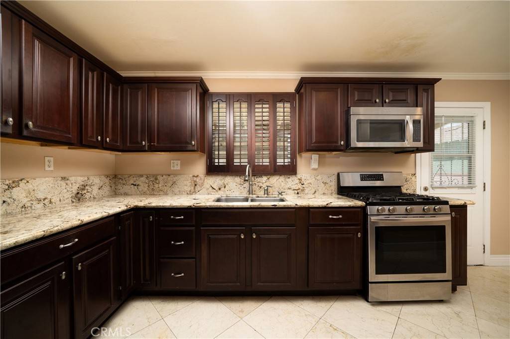 Lakewood, CA 90712,4425 Ashworth ST