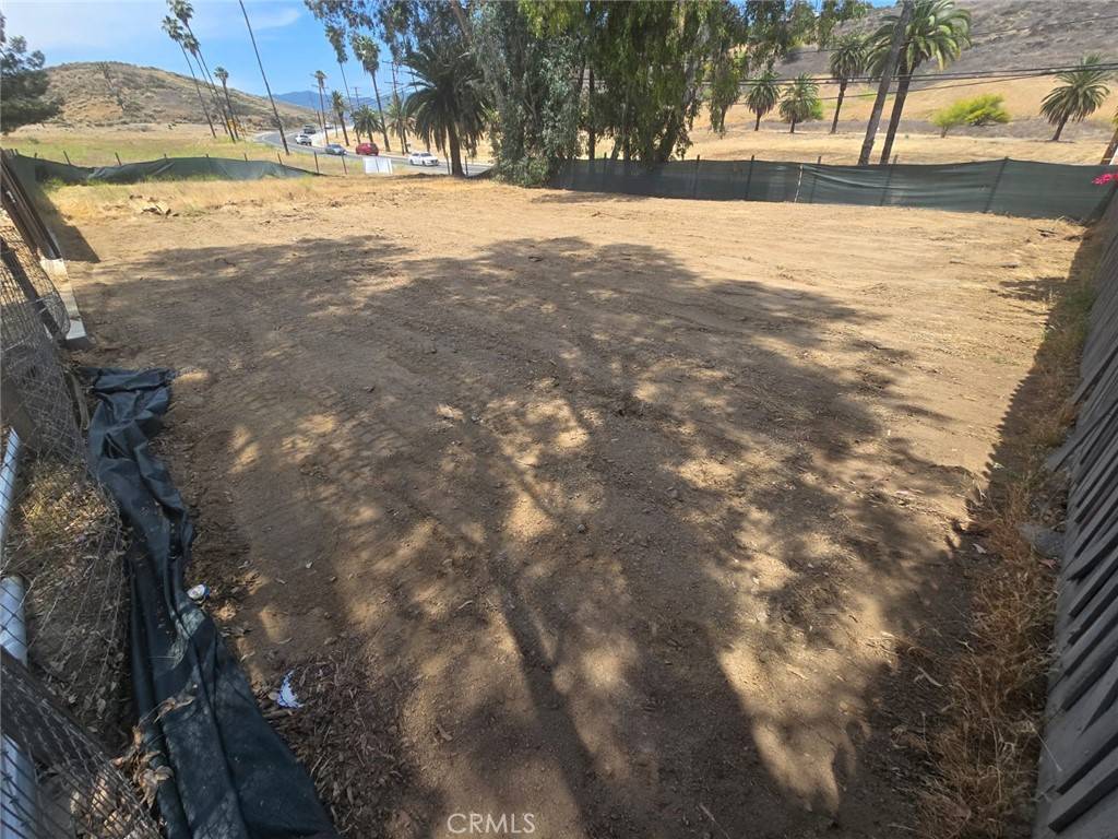 Lake Elsinore, CA 92530,30527 Illinois ST