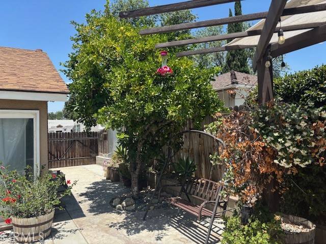 Riverside, CA 92504,8596 Camelia DR