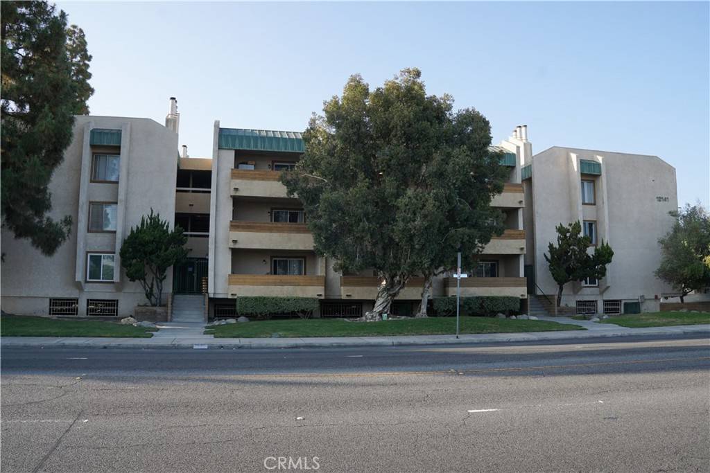 Lakewood, CA 90715,12141 Centralia Street #310