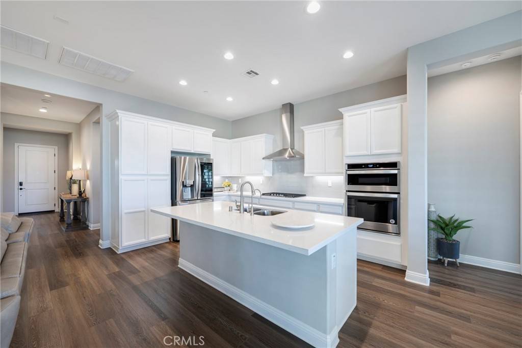 Corona, CA 92883,24185 Sprout DR
