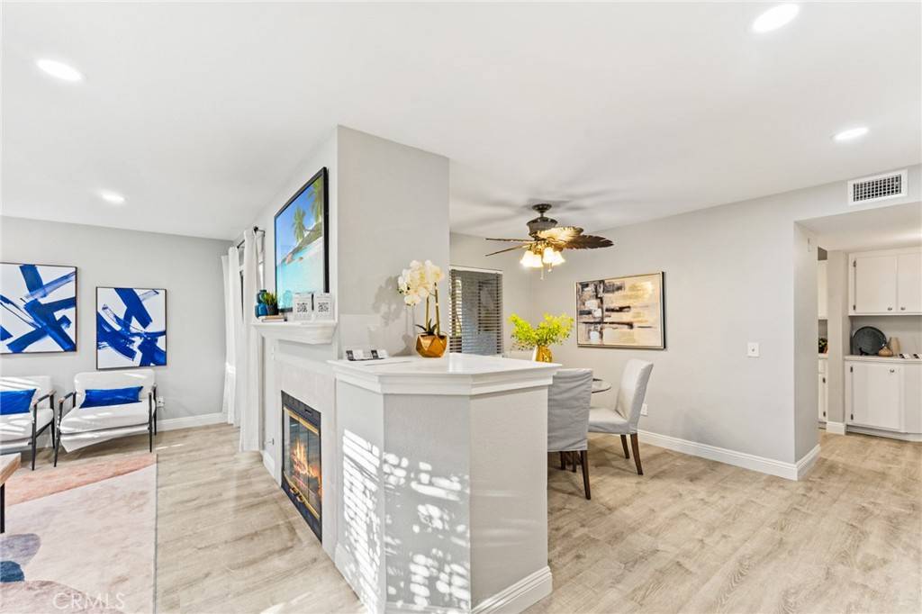 Dana Point, CA 92629,54 Corniche DR #B