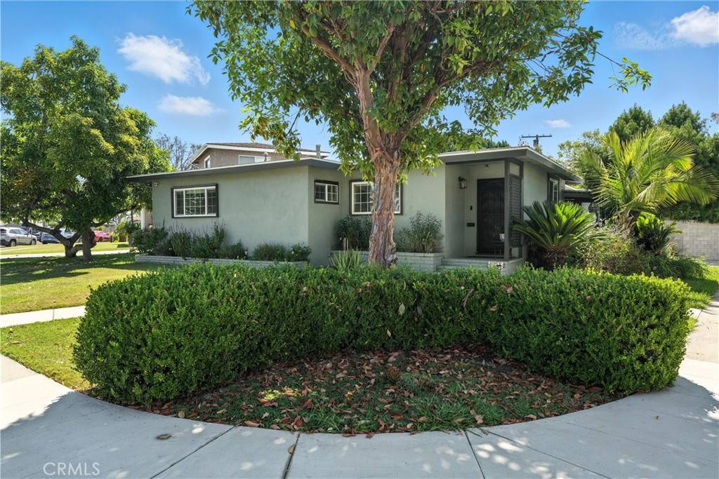 Long Beach, CA 90815,6358 E Cantel ST