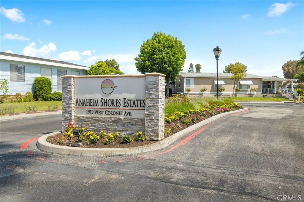 Anaheim, CA 92801,1919 W Coronet AVE #224