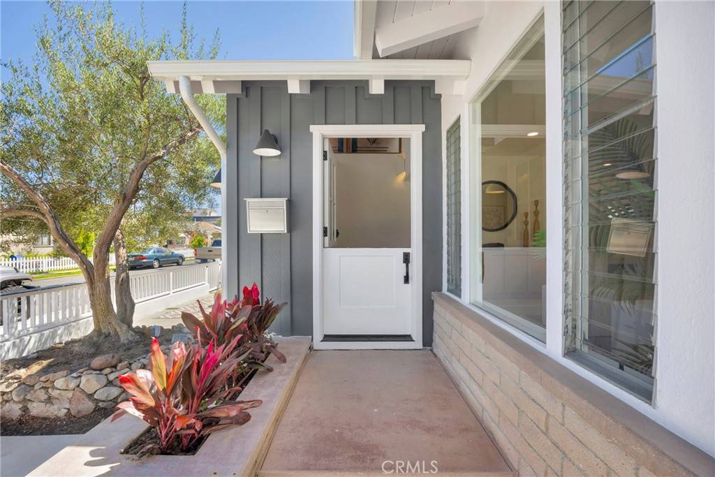Seal Beach, CA 90740,313 14 ST