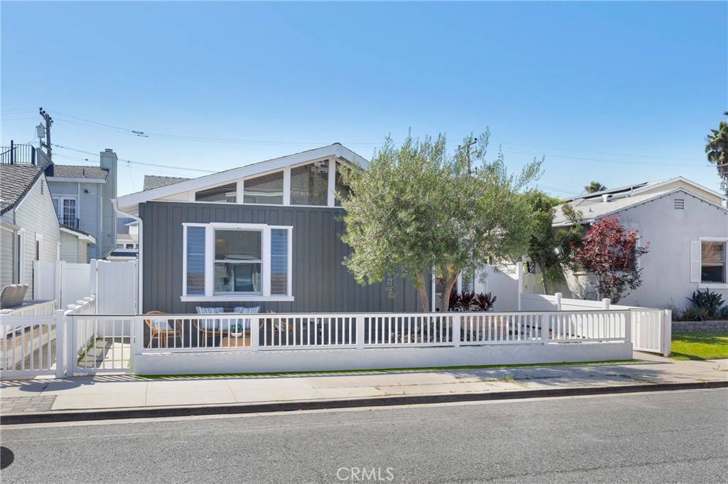Seal Beach, CA 90740,313 14 ST