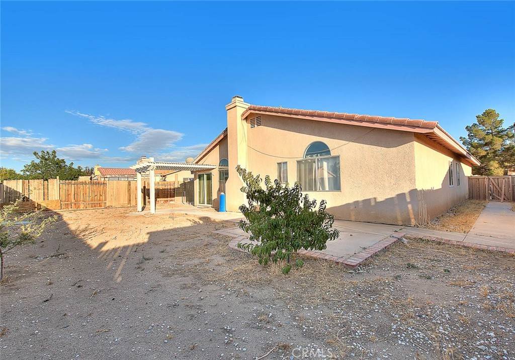 Adelanto, CA 92301,10810 Euclid ST